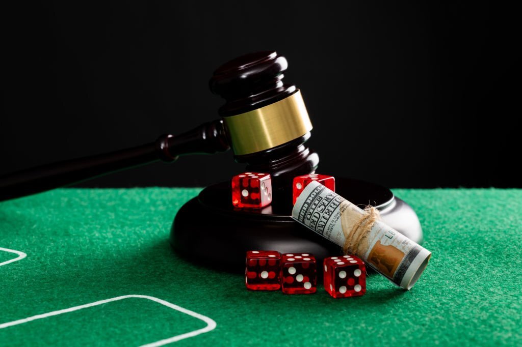 المقامرة اون لاين القانونية مقابل الغير الخاضعة للتنظيم