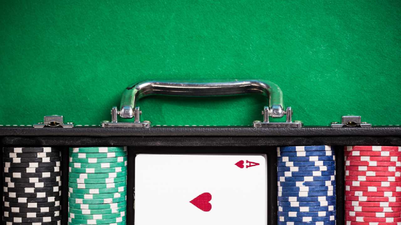 Poker Terms and Slang Phrases Every Poker Enthusiast Should Know