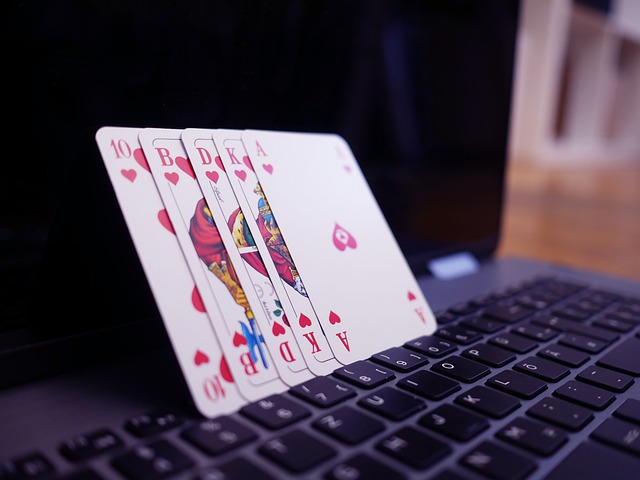 Why you should play in online casinos